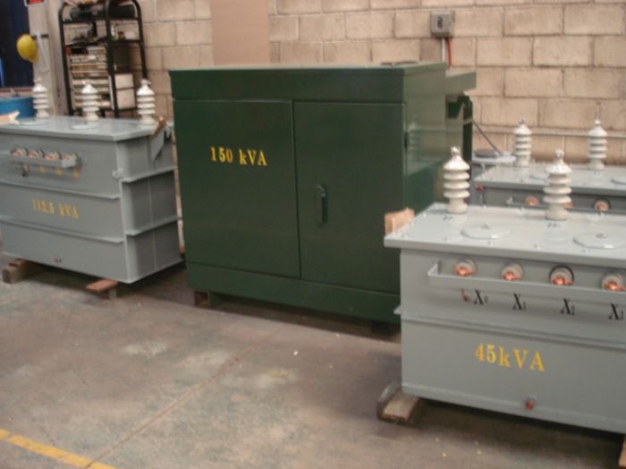 TRANSFORMADORES TIPO SUBESTACION Y POSTE 